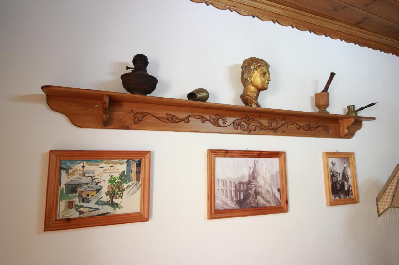 Grandma'S Home Гірокастра Екстер'єр фото