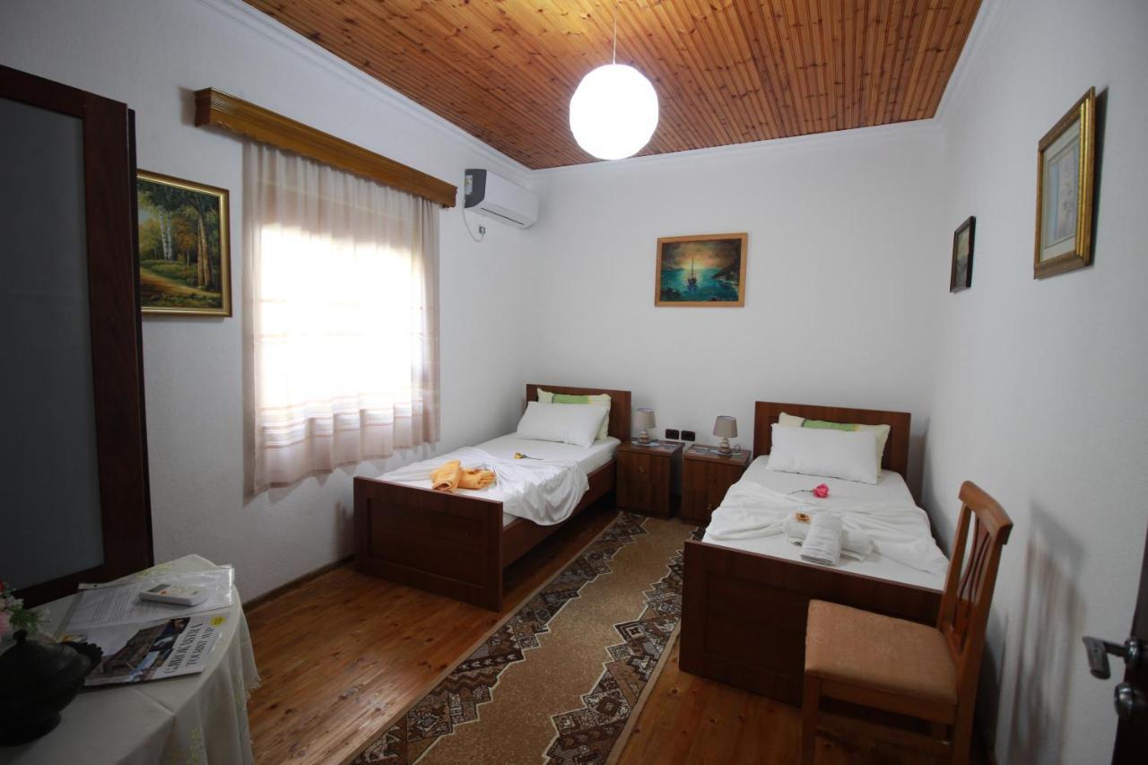 Grandma'S Home Гірокастра Екстер'єр фото