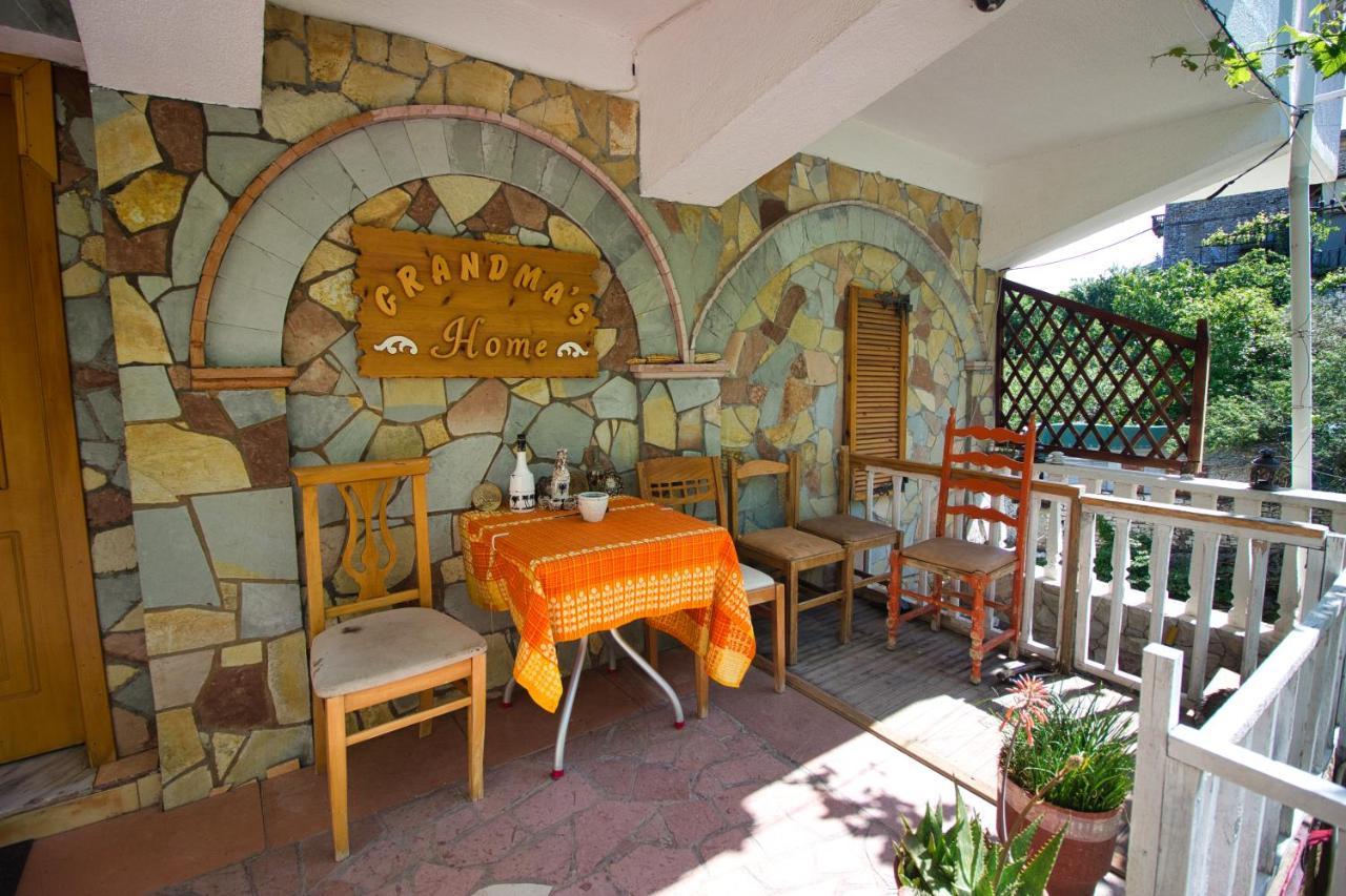 Grandma'S Home Гірокастра Екстер'єр фото